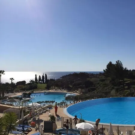 T2 Duplex, Centre Village, 2 Terrasses Apartment Saint-Raphaël