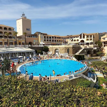 Apartment T2 Duplex, Centre Village, 2 Terrasses