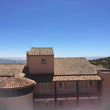 T2 Duplex, Centre Village, 2 Terrasses Saint-Raphaël